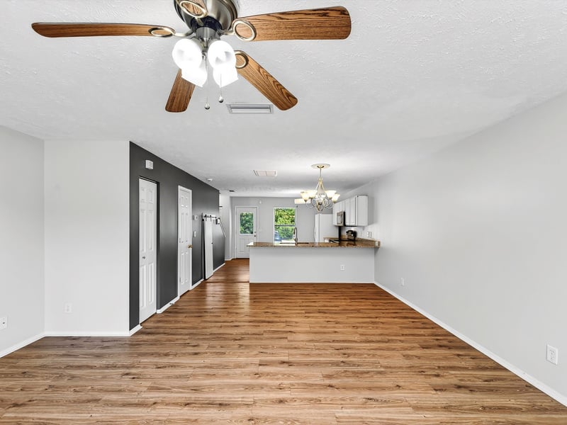 5853 Monroe Xing, Antioch, TN 37013