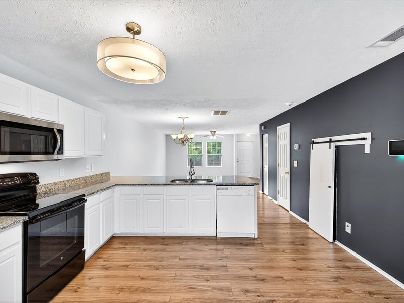 5853 Monroe Xing, Antioch, TN 37013