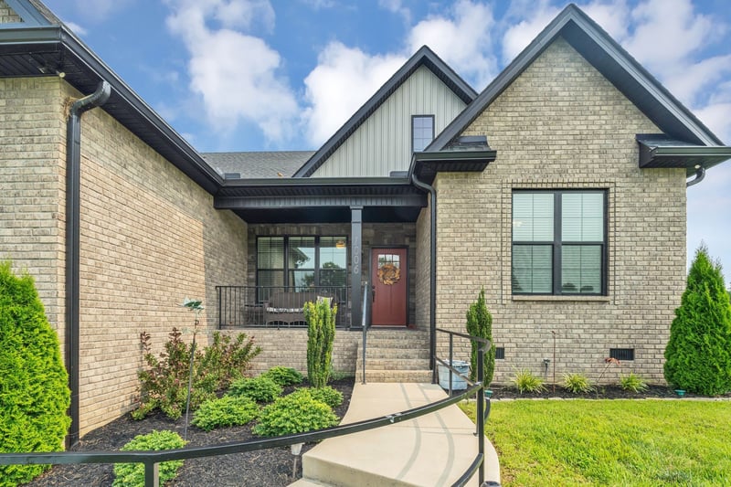 1006 Twilight Dr, Castalian Springs, TN 37031