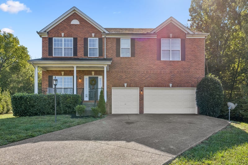 2053 Hawks Nest Ct, Hermitage, TN 37076