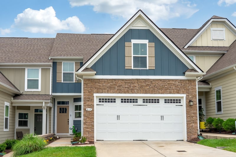 215 S Downs Cir, Goodlettsville, TN 37072