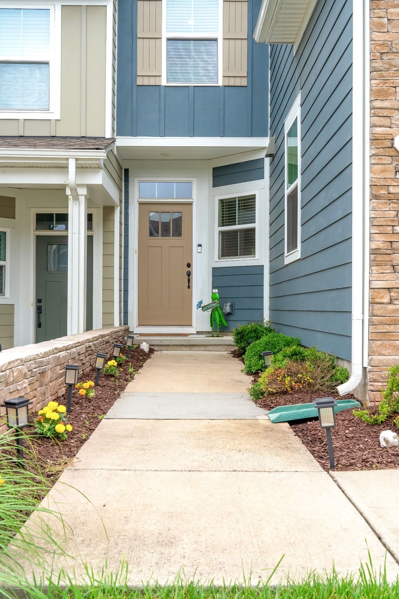 215 S Downs Cir, Goodlettsville, TN 37072