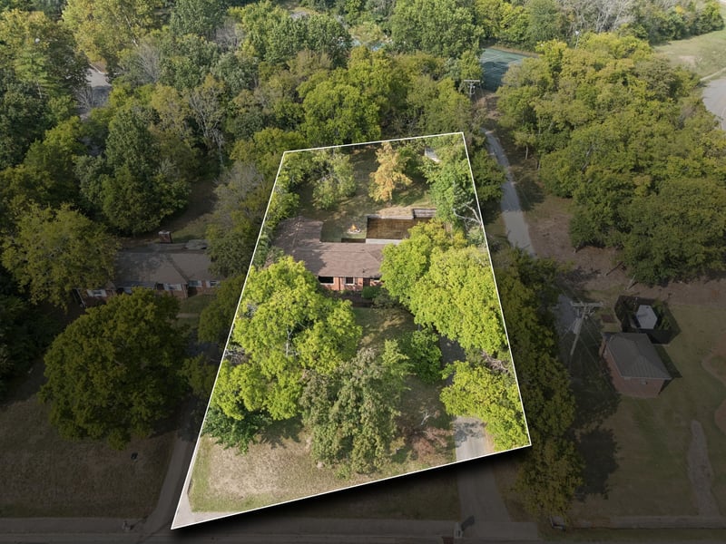 812 W Old Hickory Blvd, Madison, TN 37115