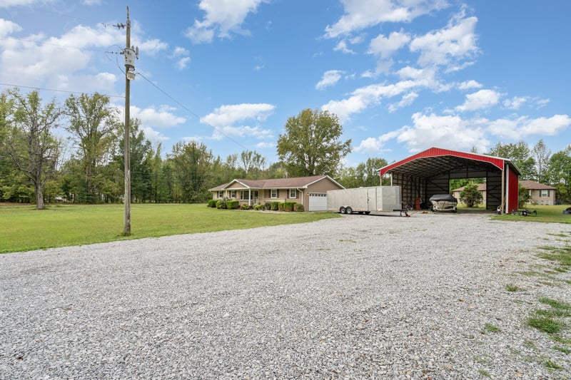 5181 Thomasville Rd, Chapmansboro, TN 37035