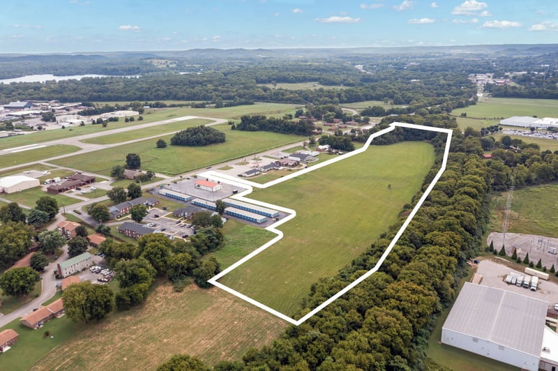 N Main St, Mount Pleasant, TN 38474
