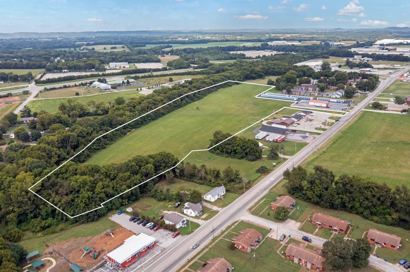 N Main St, Mount Pleasant, TN 38474