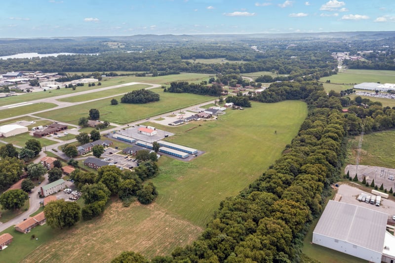 N Main St, Mount Pleasant, TN 38474
