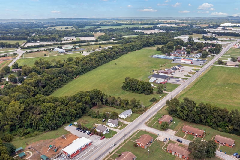 N Main St, Mount Pleasant, TN 38474