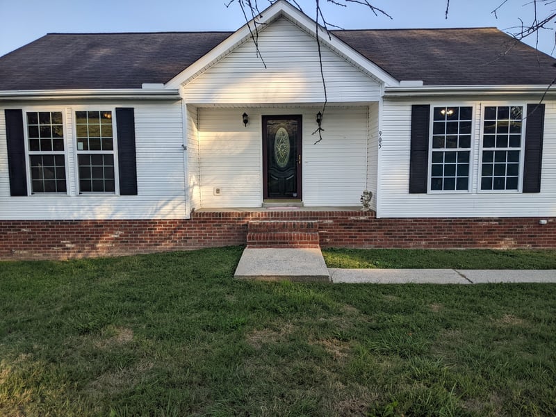 905 Franklin Rd, Charlotte, TN 37036
