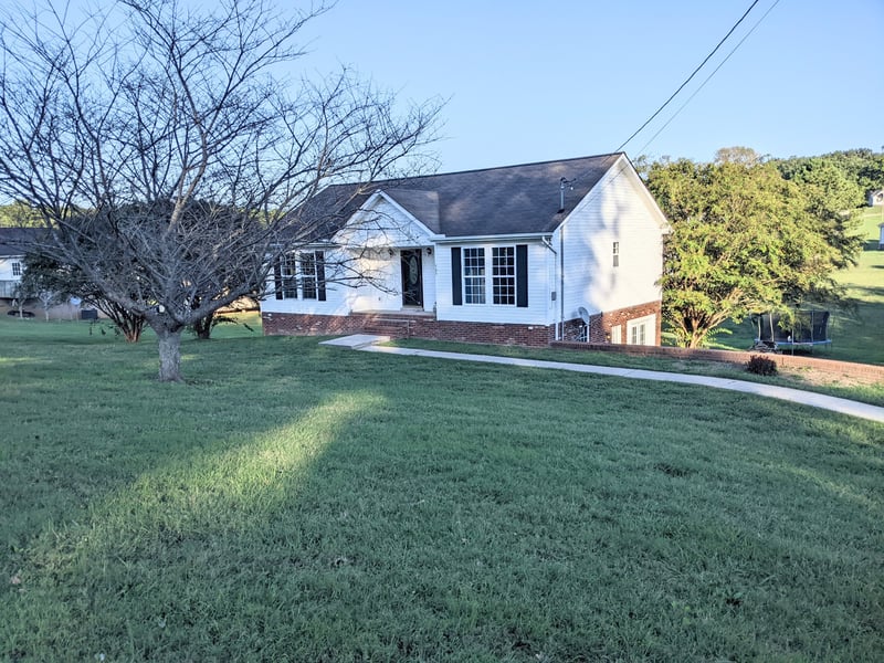 905 Franklin Rd, Charlotte, TN 37036