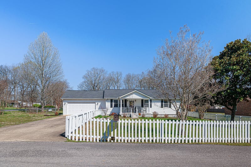 611 Cheyenne Ct, Smyrna, TN 37167