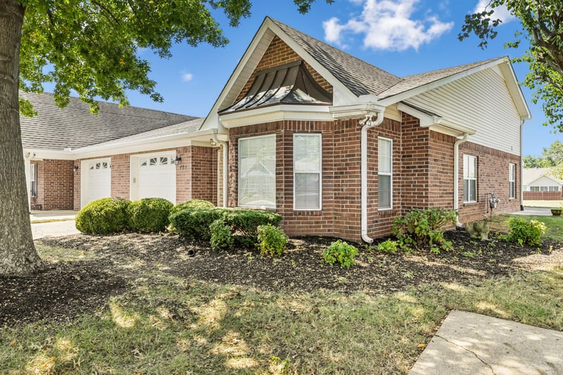 423 Forest Glen Cir, Murfreesboro, TN 37128
