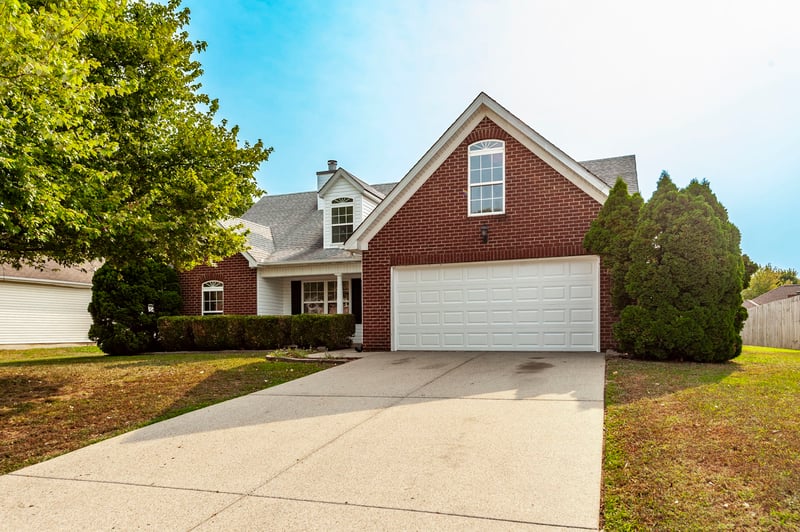 2112 Loudenslager Dr, Thompsons Station, TN 37179