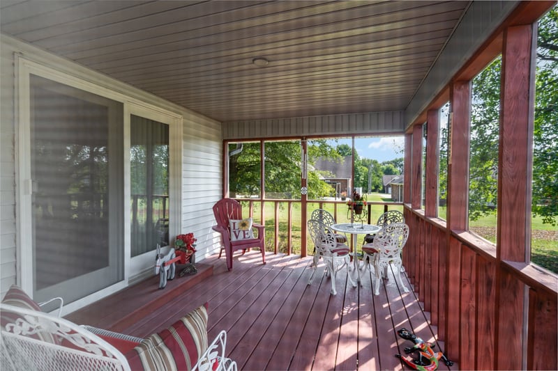 1407 Courtland Dr, Columbia, TN 38401