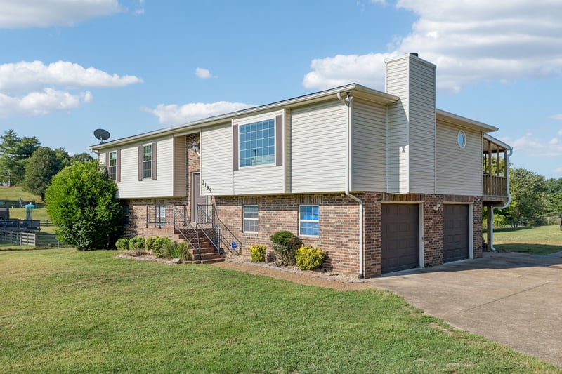 2195 Clara Mathis Rd, Spring Hill, TN 37174