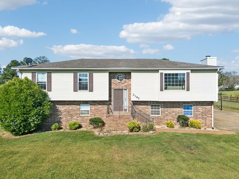 2195 Clara Mathis Rd, Spring Hill, TN 37174