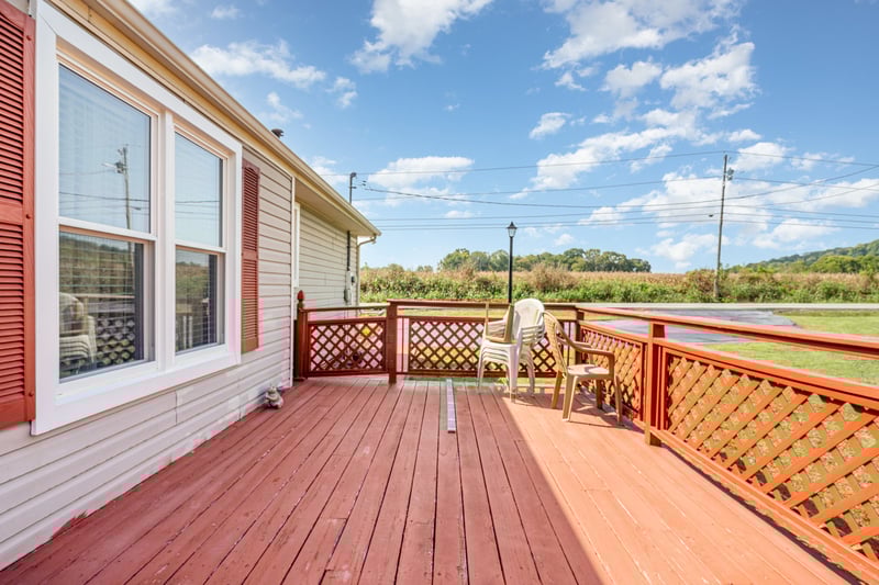 306 Springdale Dr, Columbia, TN 38401