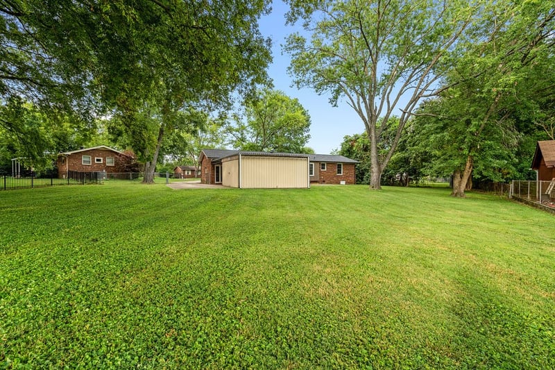 125 Cheryl Dr, Hendersonville, TN 37075