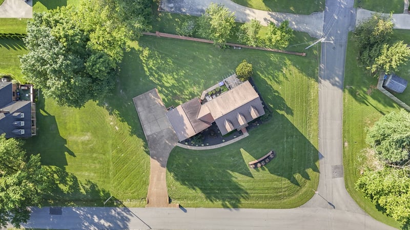 1903 Palmer Dr, Springfield, TN 37172