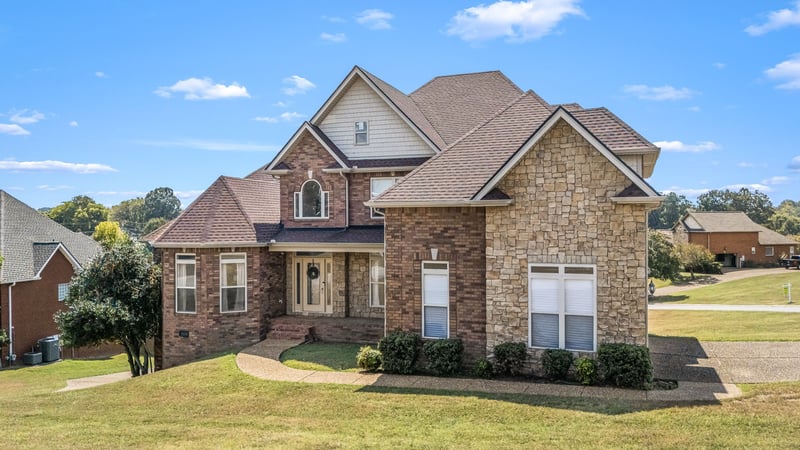 300 Dani Ct, Mount Juliet, TN 37122
