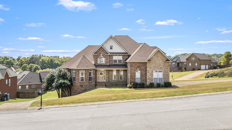 300 Dani Ct, Mount Juliet, TN 37122