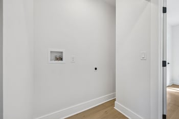 923 Currey Rd, Nashville, TN 37217