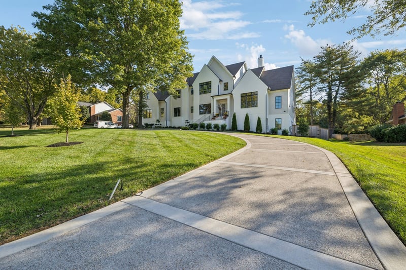 810 Steeplechase Dr, Brentwood, TN 37027