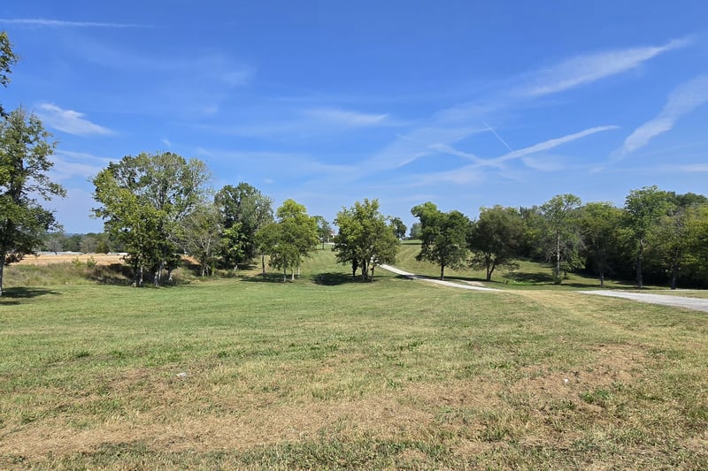 616 N James M Campbell Blvd, Columbia, TN 38401