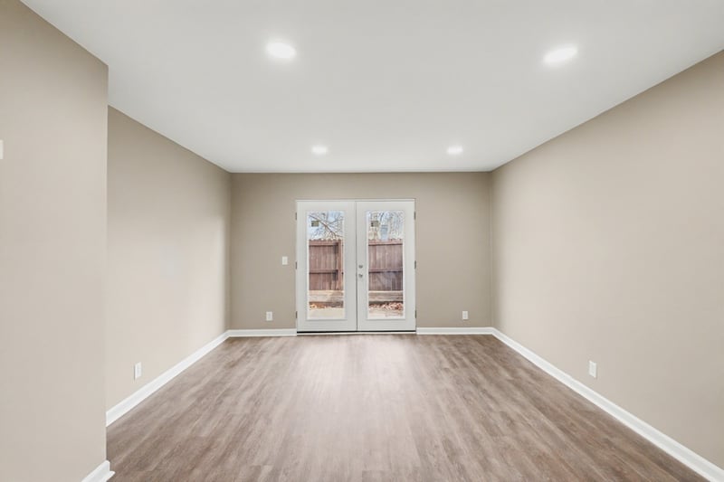 500 Paragon Mills Rd #N1, Nashville, TN 37211