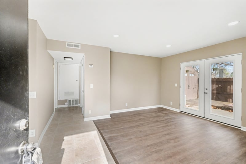 500 Paragon Mills Rd #N1, Nashville, TN 37211