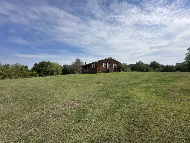 552 Pea Ridge Rd, Chestnut Mound, TN 38552