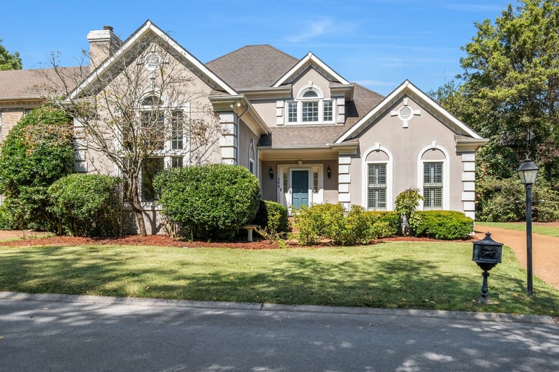 206 Belle Lake Dr, Nashville, TN 37221