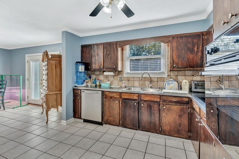 1008 Allen Rd, Ashland City, TN 37015