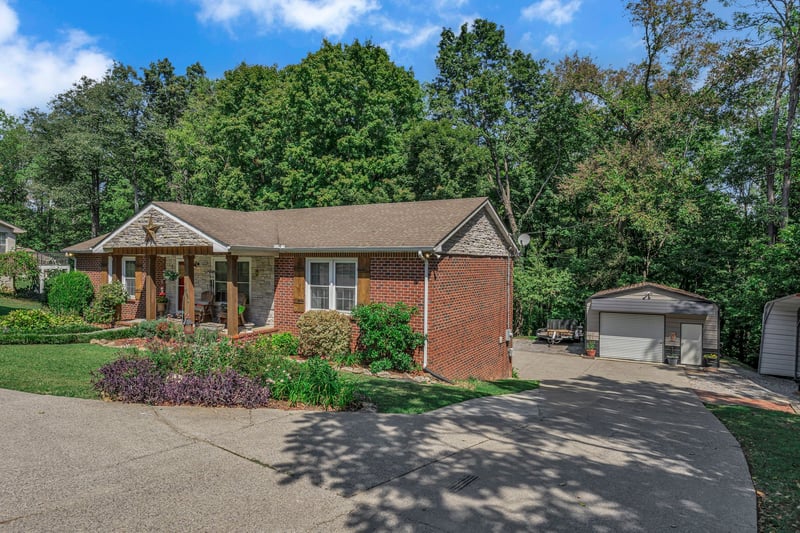 183 Mockingbird Hill Rd, Hendersonville, TN 37075