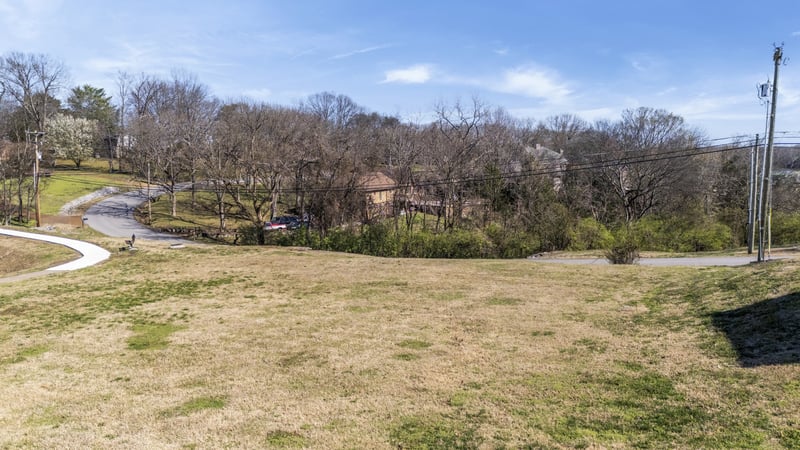 127 Caudill Dr, Hendersonville, TN 37075