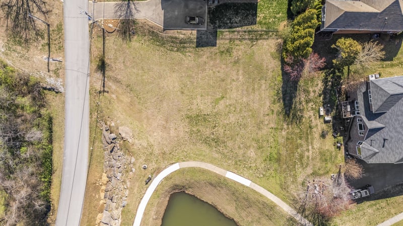 127 Caudill Dr, Hendersonville, TN 37075