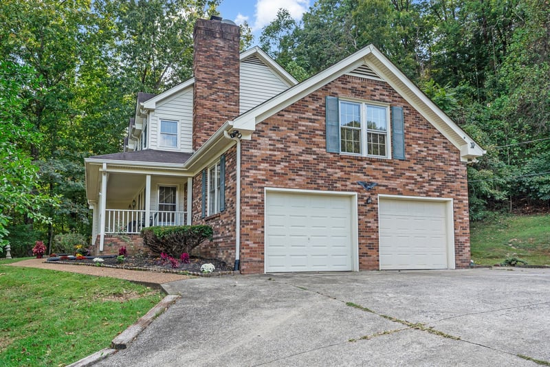 1861 Fox Chase Dr, Goodlettsville, TN 37072