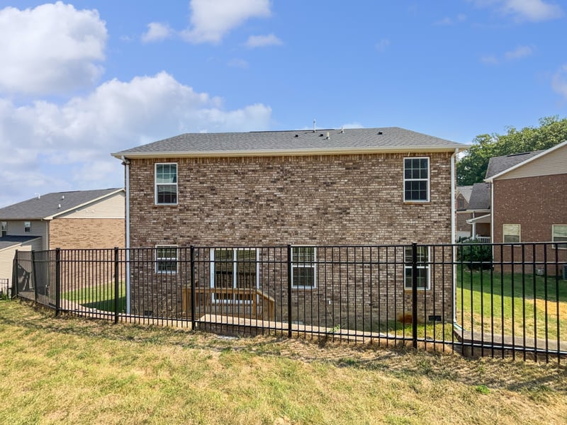 624 Stonebridge Ln, Mount Juliet, TN 37122