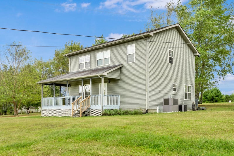 1584 Errel Dowlen Rd, Pleasant View, TN 37146