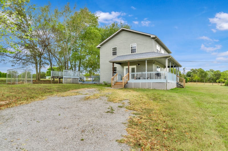 1584 Errel Dowlen Rd, Pleasant View, TN 37146