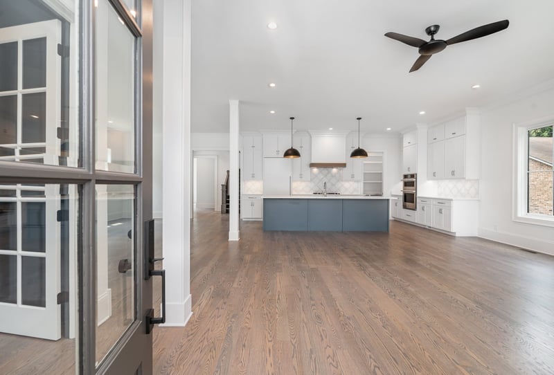 909B Gale Ln, Nashville, TN 37204