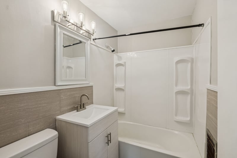 550 Harding Pl #D113, Nashville, TN 37211