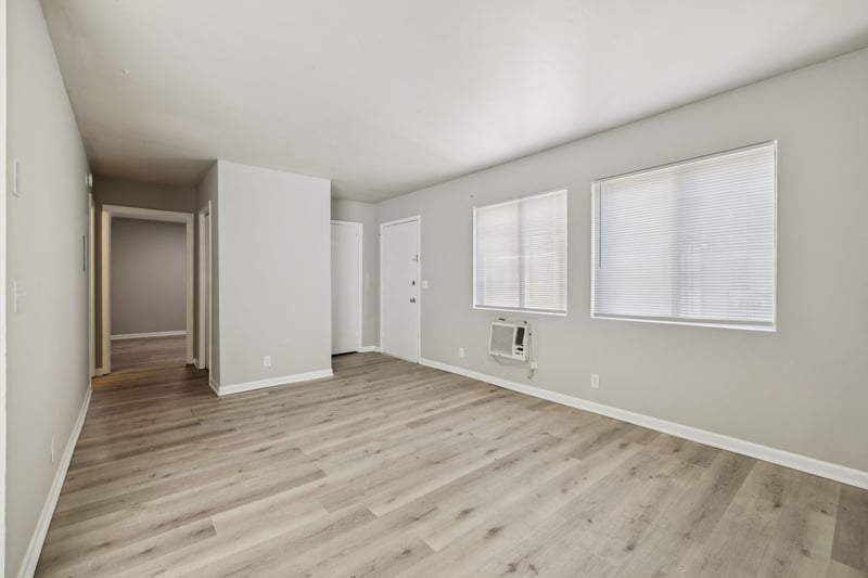 550 Harding Pl #D113, Nashville, TN 37211