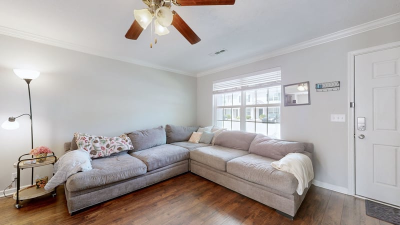 1437 Orange Ct, Murfreesboro, TN 37130