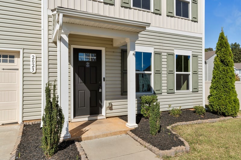 2023 Brokeshire Dr, White House, TN 37188