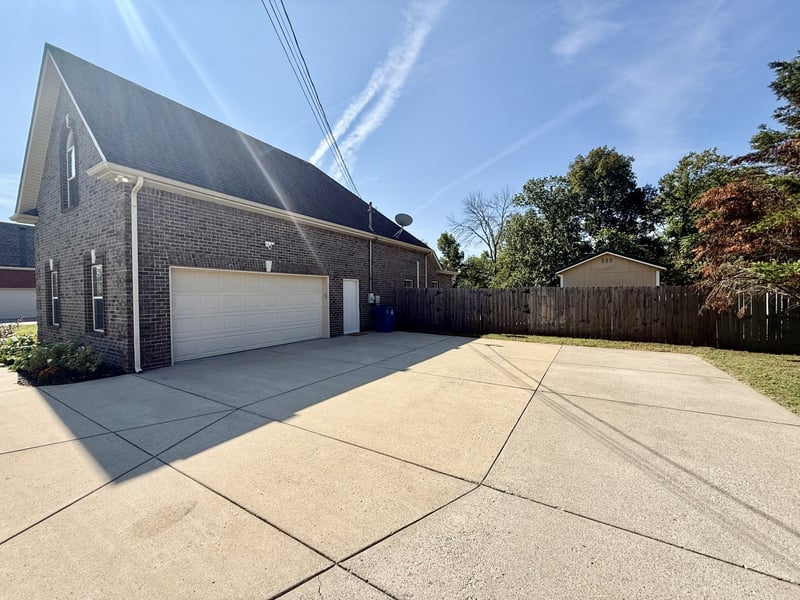 1013 Spring Creek Dr, Murfreesboro, TN 37129