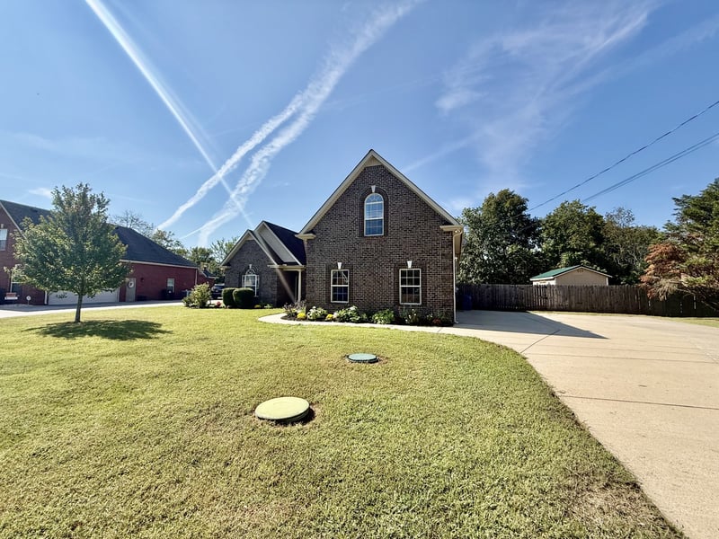 1013 Spring Creek Dr, Murfreesboro, TN 37129