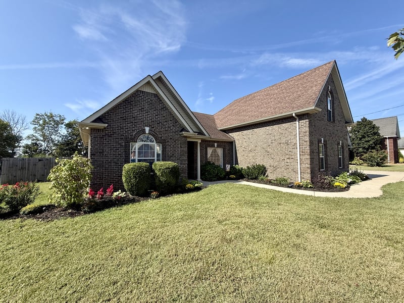 1013 Spring Creek Dr, Murfreesboro, TN 37129
