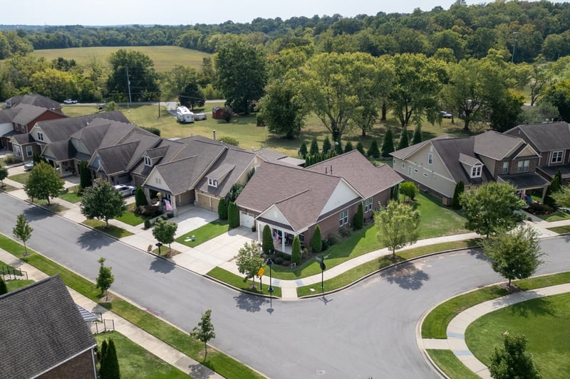 310 Tanglewood Ln, Hendersonville, TN 37075