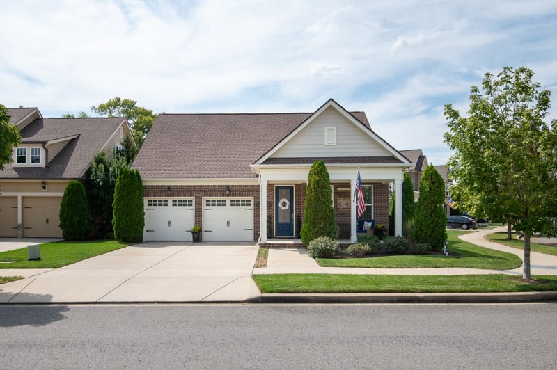 310 Tanglewood Ln, Hendersonville, TN 37075